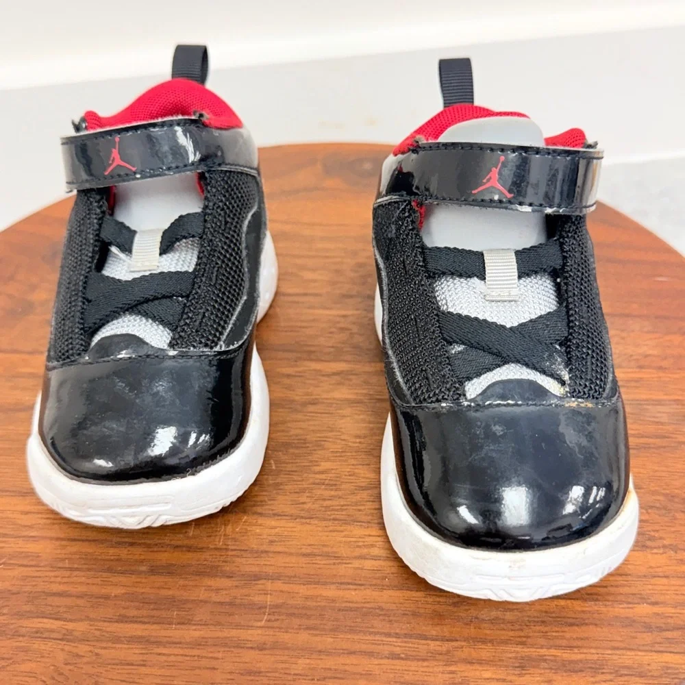 Jordan Max Aura 2‎ Toddler sneakers
